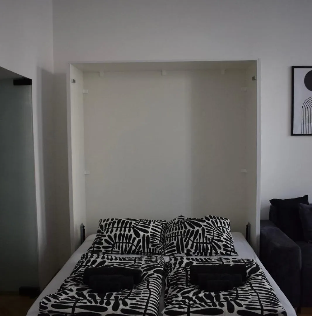 Black & White Apartment Vienna