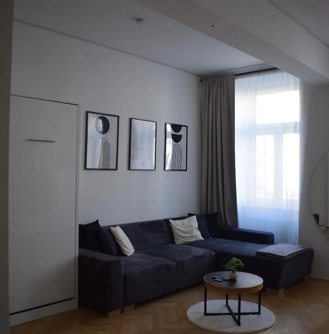 Black & White Apartment Vienna