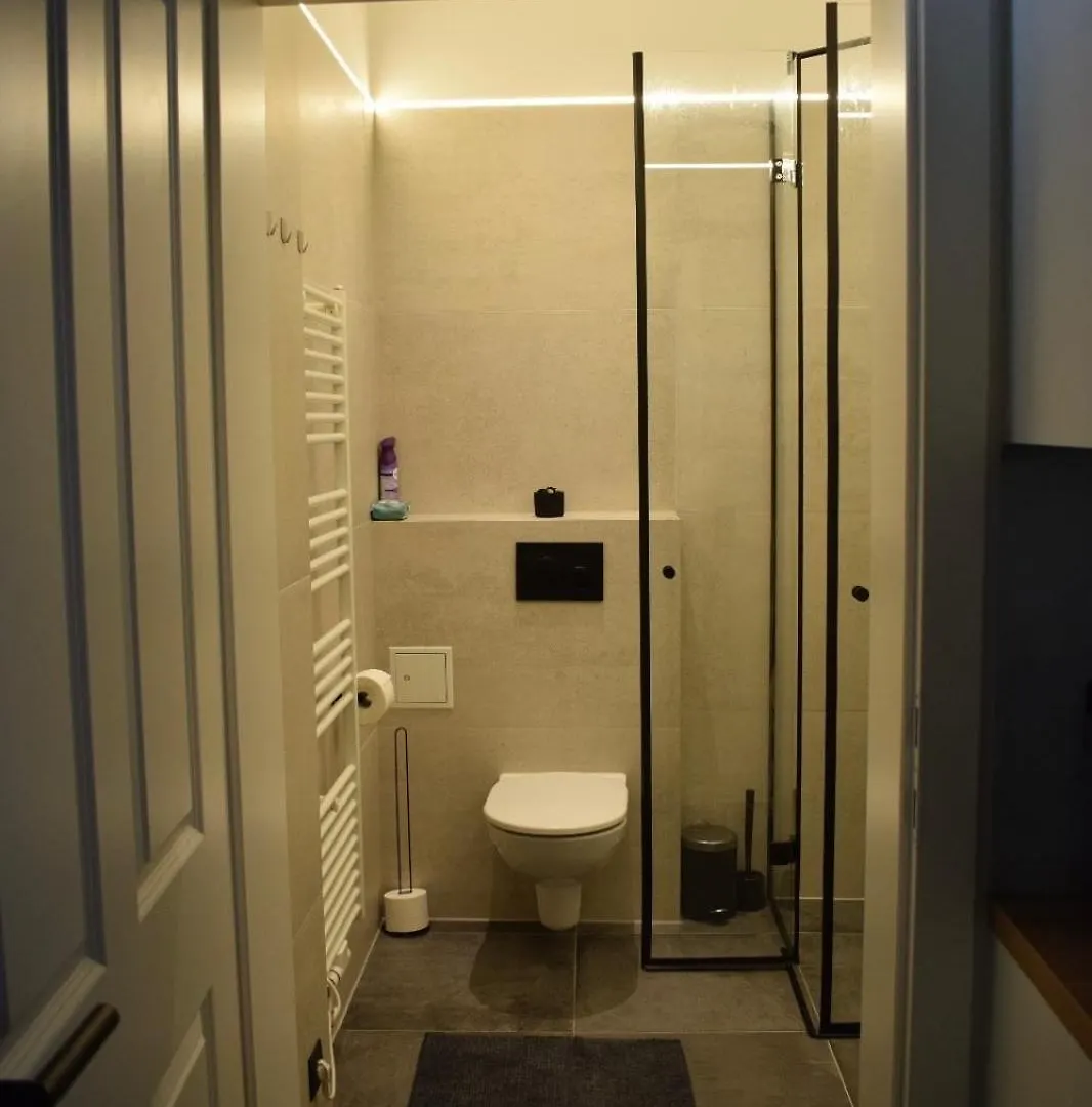 Black & White Apartment Viena