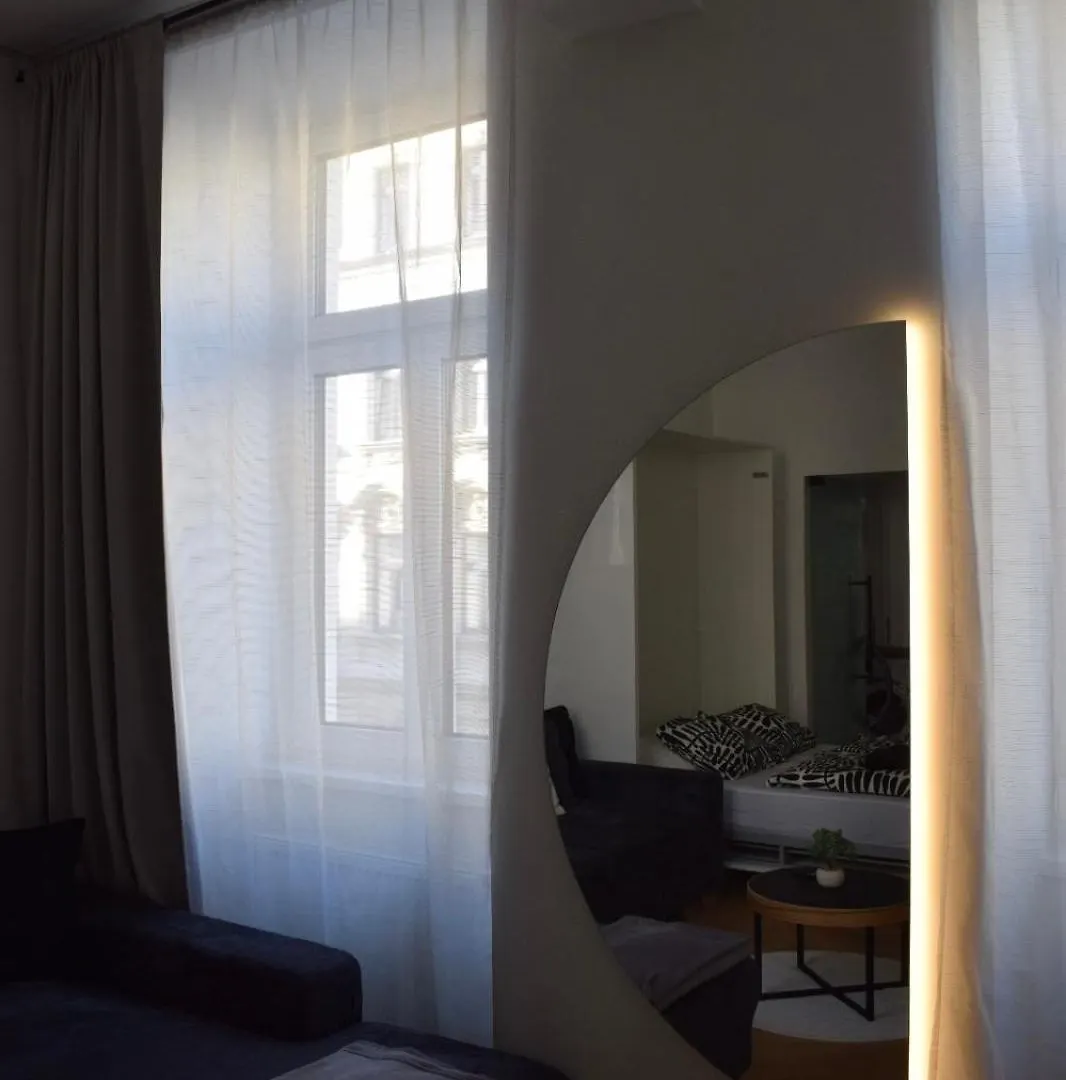 Black & White Apartment Vienna